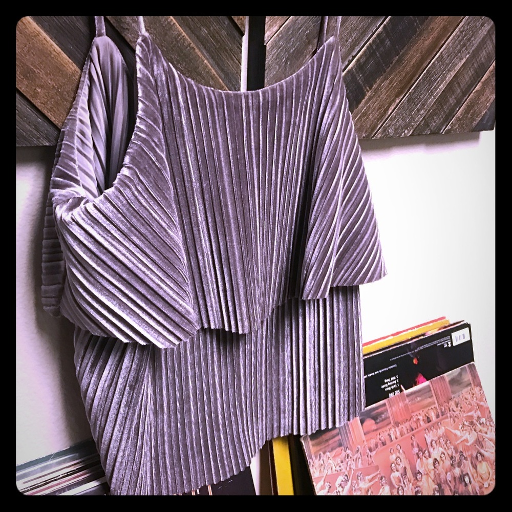 Velvet loose fit tiered top